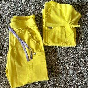 Figs set: Catrina top XS and Yola Petite S pants. New without tags.